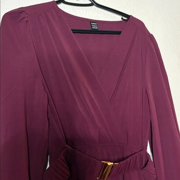 Elegant Plum Long Sleeve Dress - Picture 3 of 4